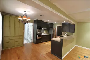 417 Salisbury Ln, Victoria, TX 77904 - Photo 16