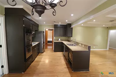 417 Salisbury Lane, Victoria, TX 77904 - Photo 14