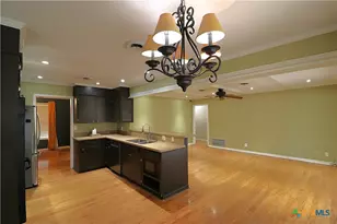417 Salisbury Ln, Victoria, TX 77904 - Photo 12