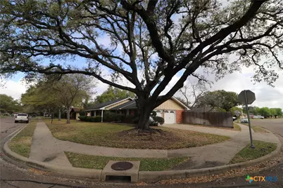 417 Salisbury Lane, Victoria, TX 77904 - Photo 4