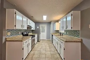 2214 Sherman Dr, Killeen, TX 76543 - Photo 4