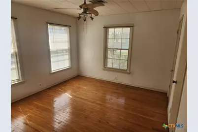 1415 N 7th Street, Temple, TX 76501 - Photo 4