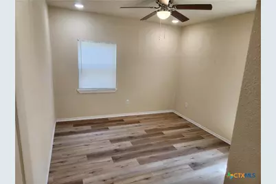 1817 E Barton Avenue, Temple, TX 76501 - Photo 8