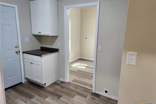 1817 E Barton Ave, Temple, TX 76501 - Photo 4