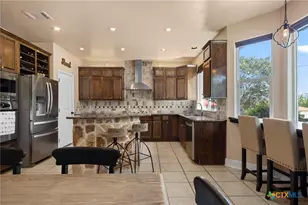 5545 Cliff Estates Rd, Temple, TX 76502 - Photo 8