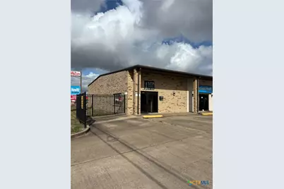 1304 E Rio Grande Street #A, Victoria, TX 77901 - Photo 2