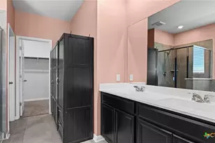 724 Clara Park, New Braunfels, TX 78130 - Photo 14