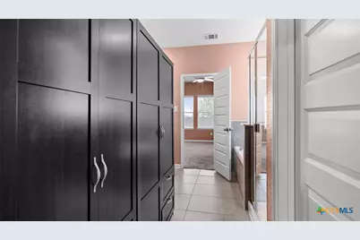 724 Clara Park, New Braunfels, TX 78130 - Photo 16