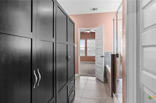 724 Clara Park, New Braunfels, TX 78130 - Photo 16