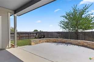 724 Clara Park, New Braunfels, TX 78130 - Photo 18