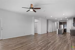 724 Clara Park, New Braunfels, TX 78130 - Photo 8