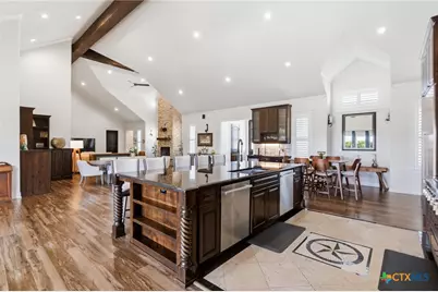 500 Sendera Loop, Victoria, TX 77904 - Photo 8