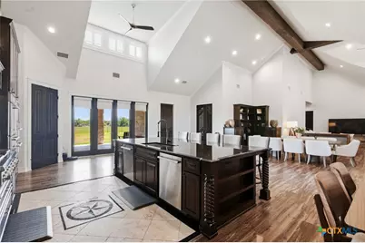 500 Sendera Loop, Victoria, TX 77904 - Photo 10