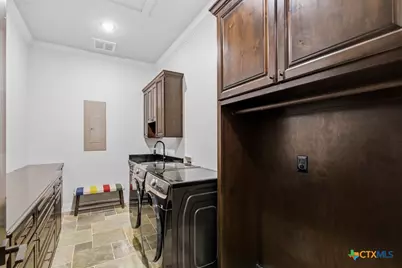 500 Sendera Loop, Victoria, TX 77904 - Photo 34