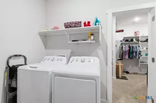 825 Pader, New Braunfels, TX 78130 - Photo 20