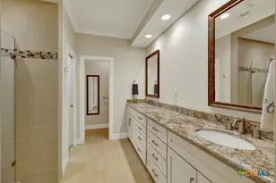 8 Trophy Ln, New Braunfels, TX 78132 - Photo 20