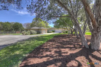 8 Trophy Lane, New Braunfels, TX 78132 - Photo 44