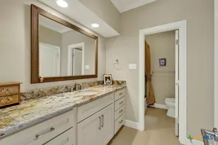 8 Trophy Ln, New Braunfels, TX 78132 - Photo 24