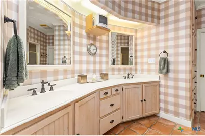 1901 Riada Drive, New Braunfels, TX 78132 - Photo 16