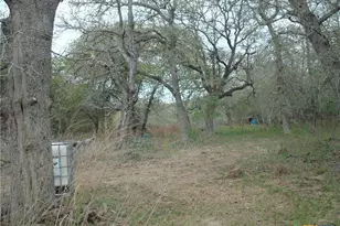 120 Dinks Ln, Seguin, TX 78155 - Photo 1