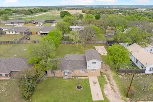 1117 Westview Dr, Gatesville, TX 76528 - Photo 2