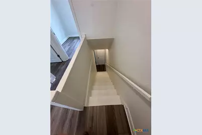 1204 E Warren Avenue #2-B, Victoria, TX 77901 - Photo 10