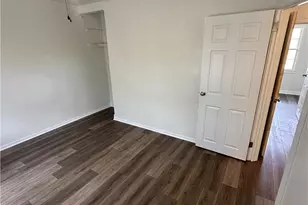 1204 E Warren Ave, Victoria, TX 77901 - Photo 8