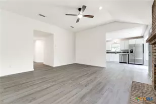 512 N 23rd St, Copperas Cove, TX 76522 - Photo 8