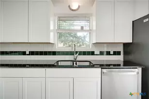 512 N 23rd St, Copperas Cove, TX 76522 - Photo 10