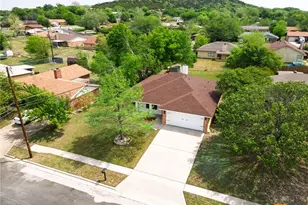 512 N 23rd St, Copperas Cove, TX 76522 - Photo 2