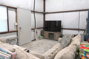 8821 County Rd 133, Burlington, TX 76519 - Photo 20