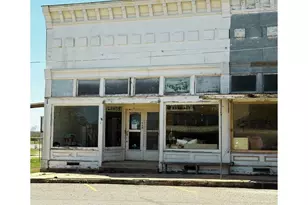 111 Broadway, Nordheim, TX 78141 - Photo 2