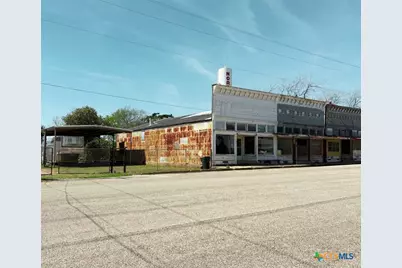 111 Broadway, Nordheim, TX 78141 - Photo 4