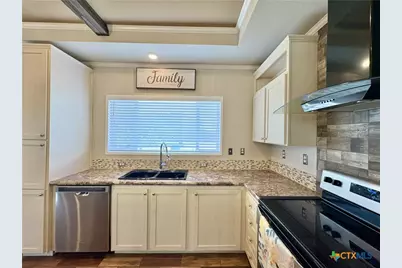 259 Hambleton Road, Victoria, TX 77905 - Photo 16