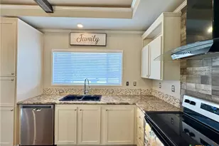 259 Hambleton Rd, Victoria, TX 77905 - Photo 16