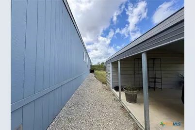 259 Hambleton Road, Victoria, TX 77905 - Photo 6