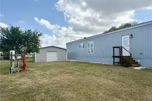 259 Hambleton Rd, Victoria, TX 77905 - Photo 8