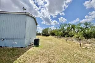 259 Hambleton Rd, Victoria, TX 77905 - Photo 36