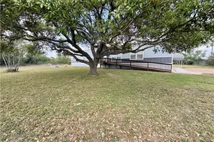 259 Hambleton Rd, Victoria, TX 77905 - Photo 2