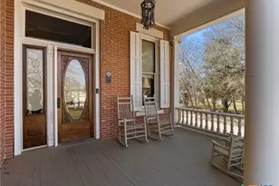 372 Magazine Ave, New Braunfels, TX 78130 - Photo 28