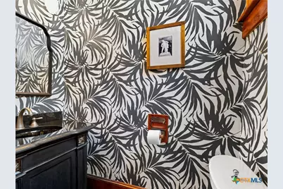 372 Magazine Avenue, New Braunfels, TX 78130 - Photo 26