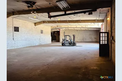 512 Jones Street, Gonzales, TX 78629 - Photo 6