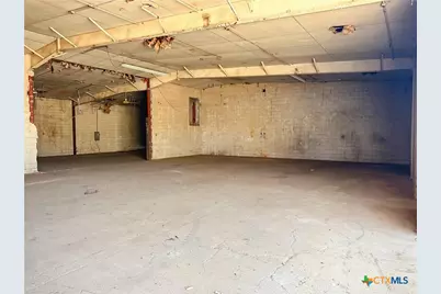 512 Jones Street, Gonzales, TX 78629 - Photo 8