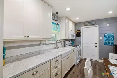 3309 Avondale Street, Victoria, TX 77901 - Photo 12