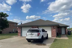 203 Lydia Dr, Killeen, TX 76541 - Photo 2