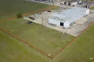 3701 E Rio Grande St, Victoria, TX 77901 - Photo 1