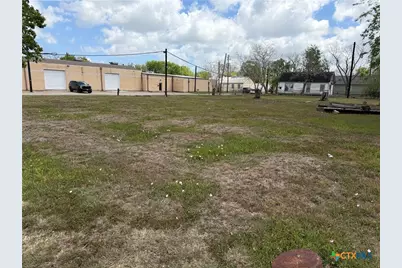 105 S Juanita Street, Port Lavaca, TX 77979 - Photo 6