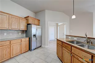 400 Cheetah Trail, Harker Heights, TX 76548 - Photo 4