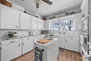 656 County Rd 1301, Lampasas, TX 76550 - Photo 14