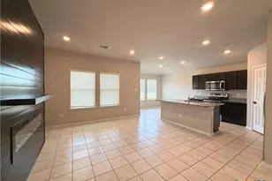 4902 Vivien St, Killeen, TX 76549 - Photo 2